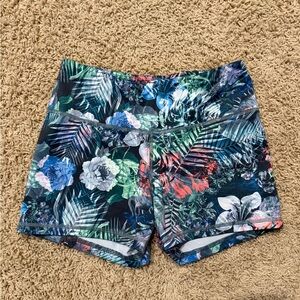 Fleo Floral Women's Shorts